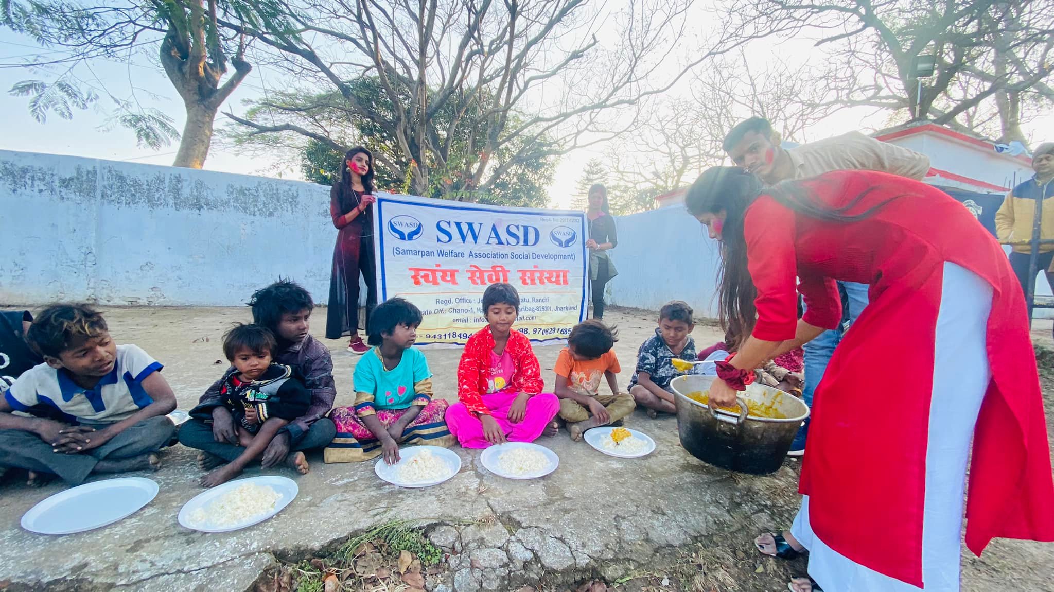 /media/swasd/1NGO-00693-Samarpan Welfare Association Social Development(SWASD)-Our Programs-Free meals for children._a1UpVFv.jpg